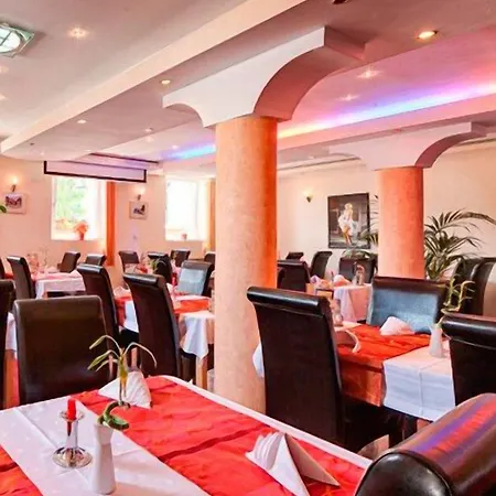 Zum Ochsen מלון 3*