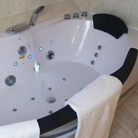 מלון Zum Ochsen 3*